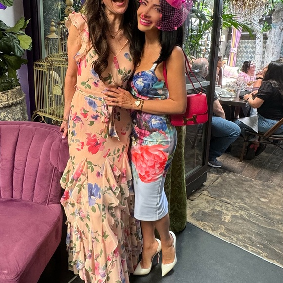 Beautiful Ted Baker floral dress - Picture 2 of 3